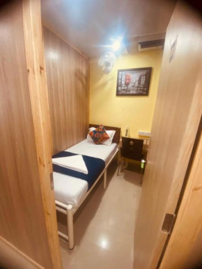 Royal Cabin Stay